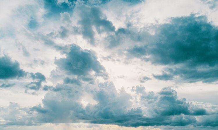 photo of nimbus clouds