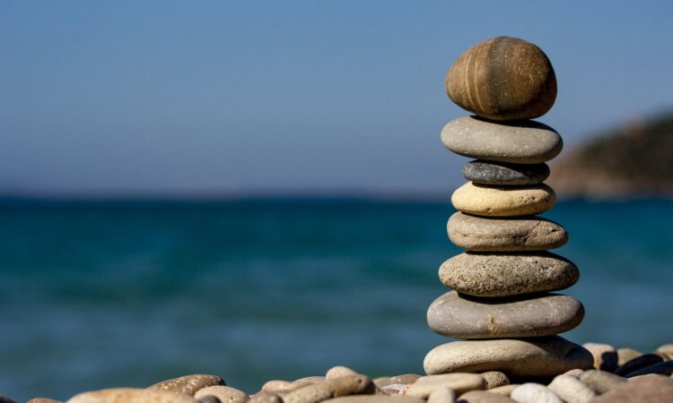 balance macro ocean pebbles